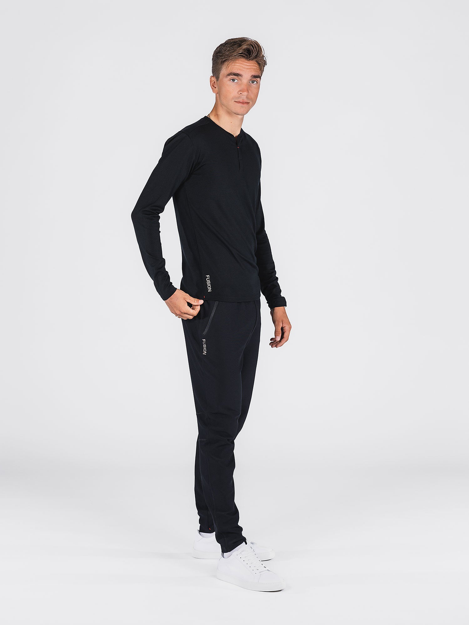 Mens Merino 220 Henley